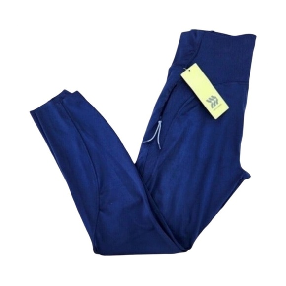 all in motion Pants - ALL IN MOTION Woman's High-Rise Leggings with zip pockets.